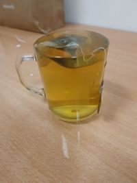 4. Szklanaka z herbatą